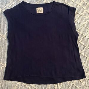 Chaser Women’s Muscle Tee